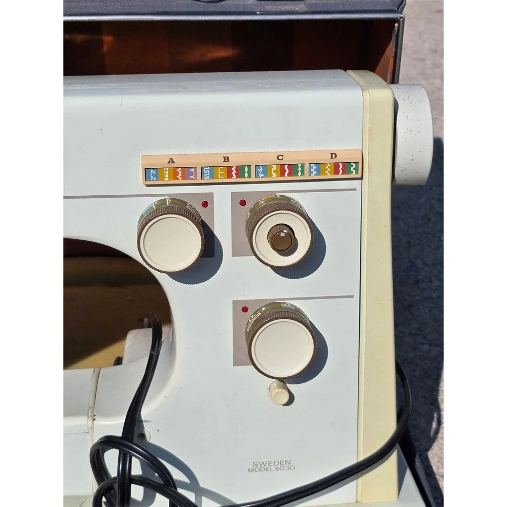 Husqvarna Viking 6030 Sewing Machine Made in Sweden with Case and Manual Vintage